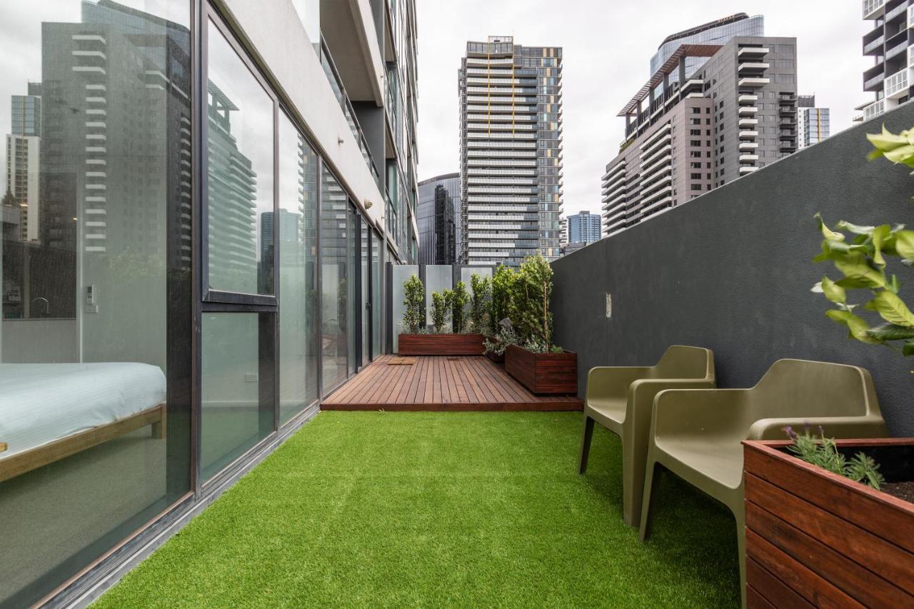 ☆Of Southbank☆Light Filled Apartment☆Huge Private Terrace With City Views☆Parking☆Pool☆Gym☆Wifi Мельбурн Экстерьер фото